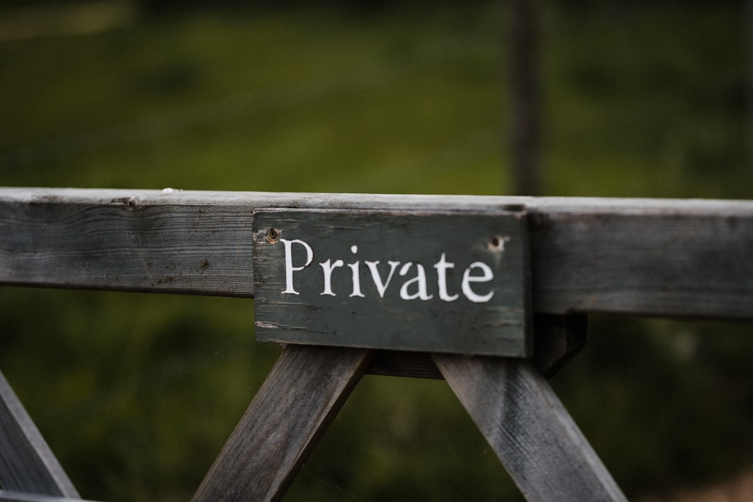 Photo Privacy-preserving transactions